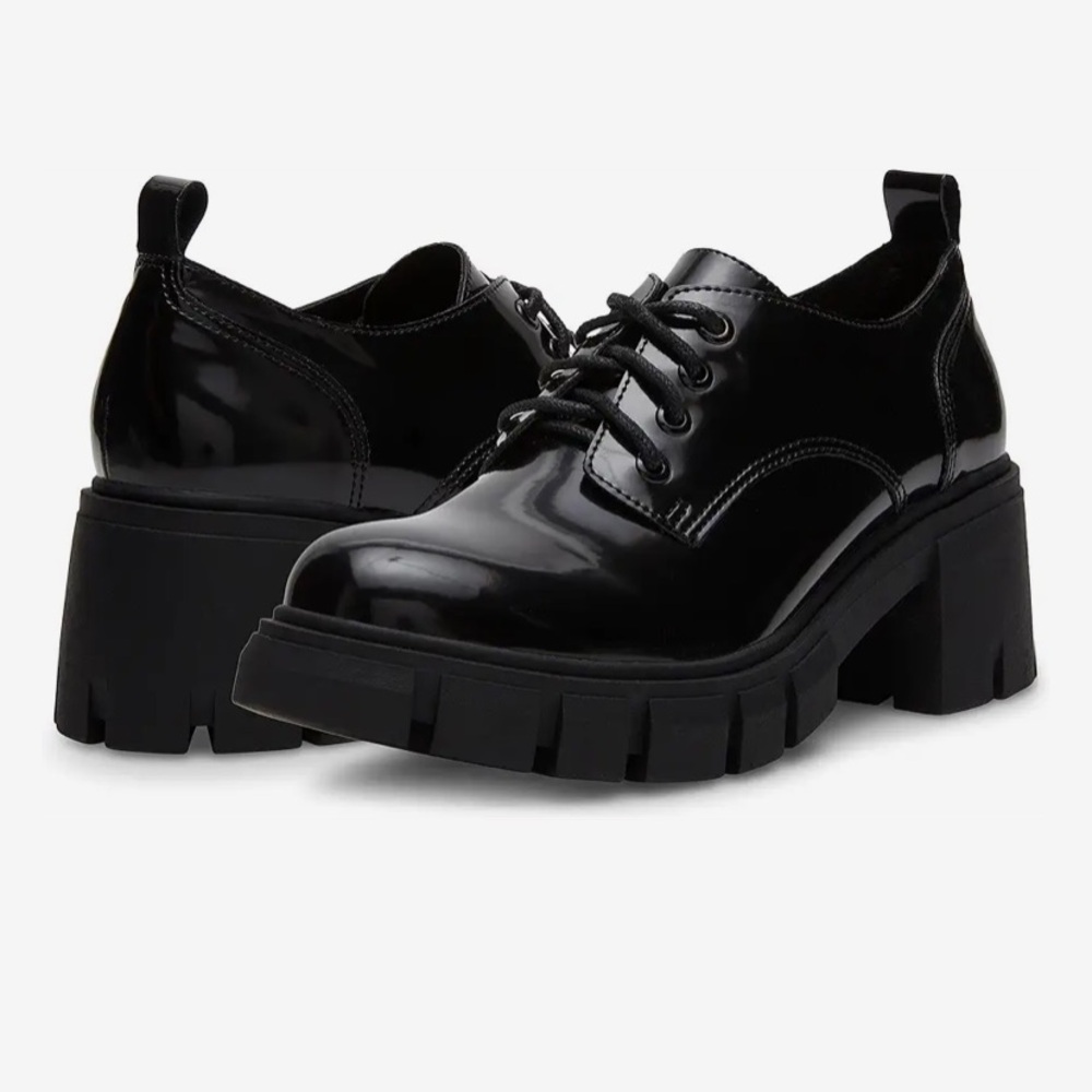 Madden Girl Hicks. Chunky Oxford